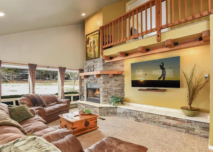 Villa Utopia End-unit Townhome On The 18th Hole Pool Table Fun Porch With Great Views Flagstaff