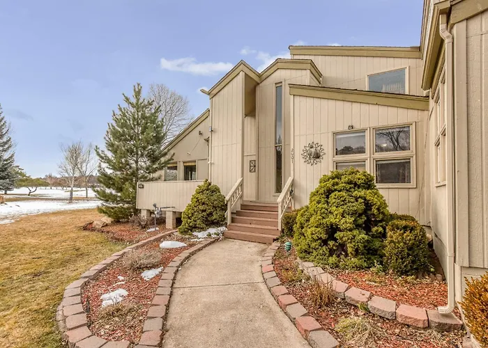 Utopia End-unit Townhome On The 18th Hole Pool Table Fun Porch With Great Views Villa