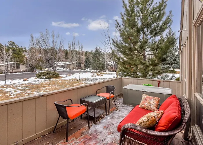 Villa Utopia End-unit Townhome On The 18th Hole Pool Table Fun Porch With Great Views Flagstaff