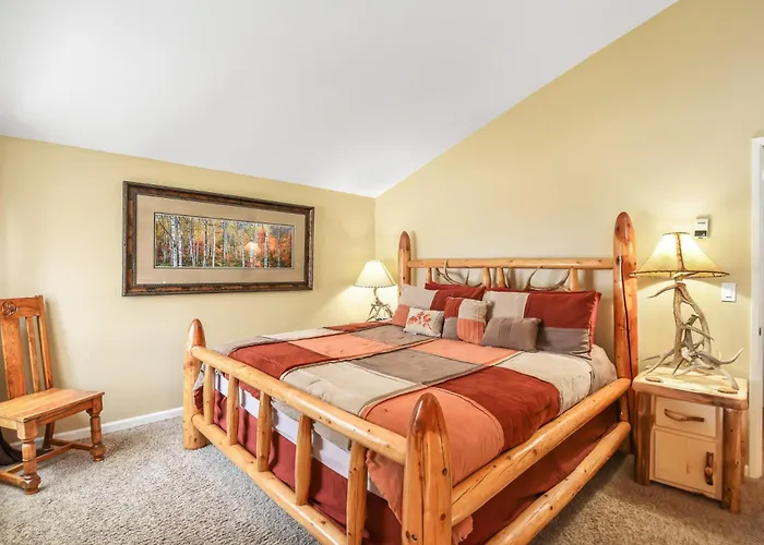 Villa Utopia End-unit Townhome On The 18th Hole Pool Table Fun Porch With Great Views *