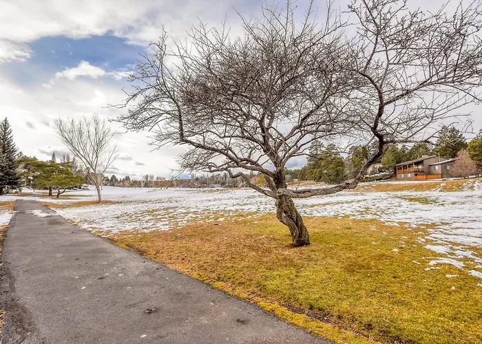 Utopia End-unit Townhome On The 18th Hole Pool Table Fun Porch With Great Views Villa Flagstaff
