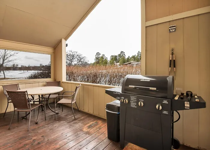 Villa Utopia End-unit Townhome On The 18th Hole Pool Table Fun Porch With Great Views